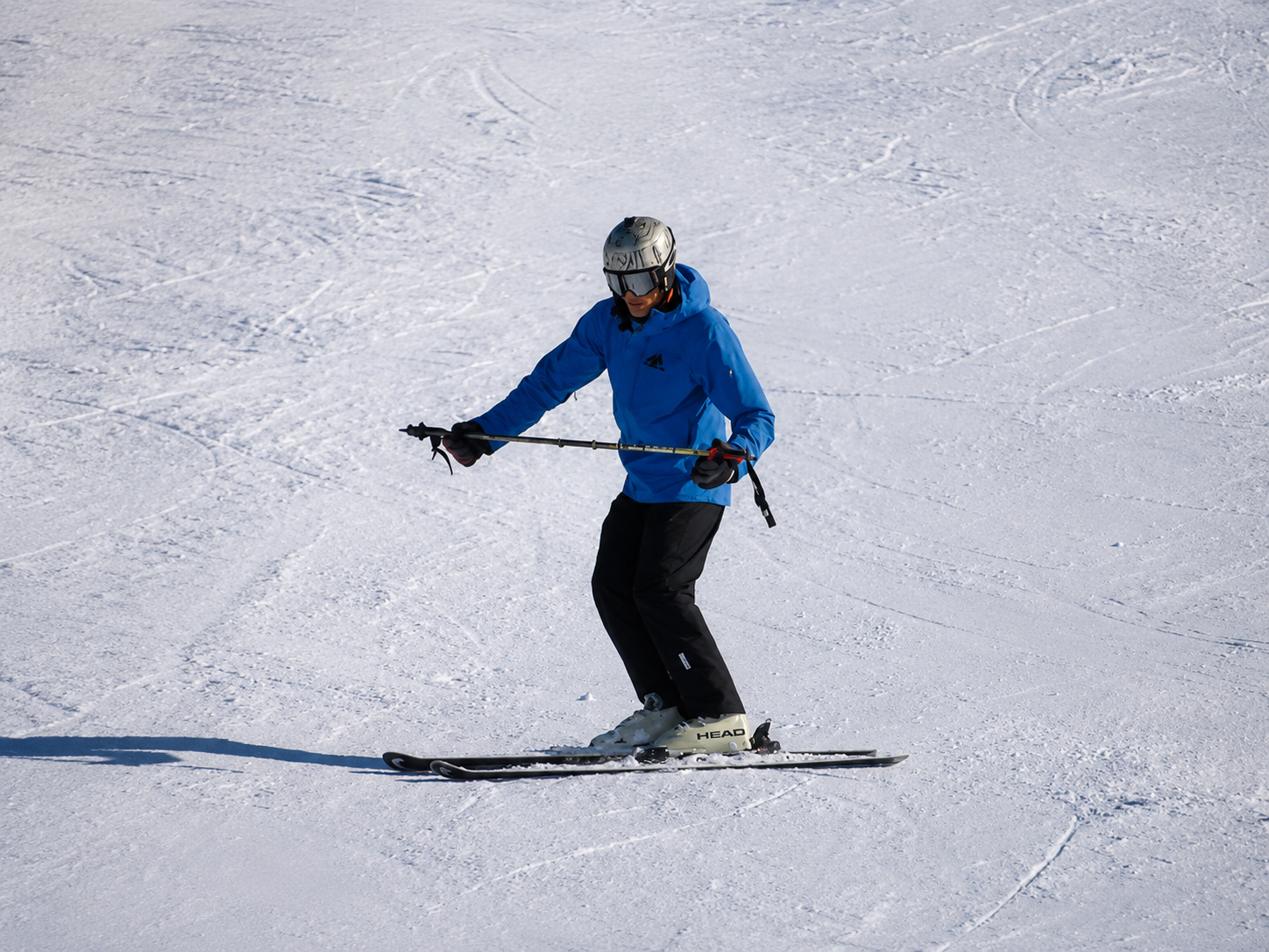 Reprendre le ski après plusieurs mois : que faire dès la première descente ?